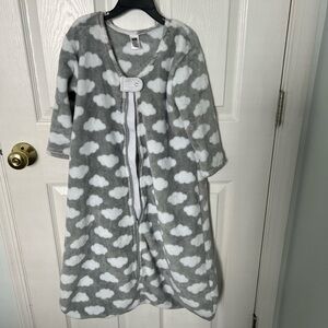 Hudson Baby Gray and White Cloud Sleep Sack
